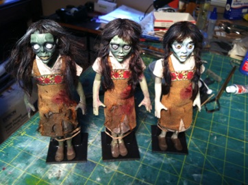 Zombie Girl Transformation Puppets